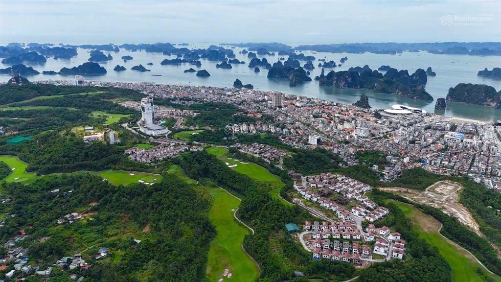 Bán nhanh bt flc hạ long, 14,5 tỷ, 380m2, view đẹp.  e hương