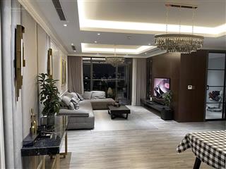 Gia đình cho con đi du học nên gửi bán căn hộ góc 158m2 (3n2w) tại md complex, mỹ đình. sẵn sổ