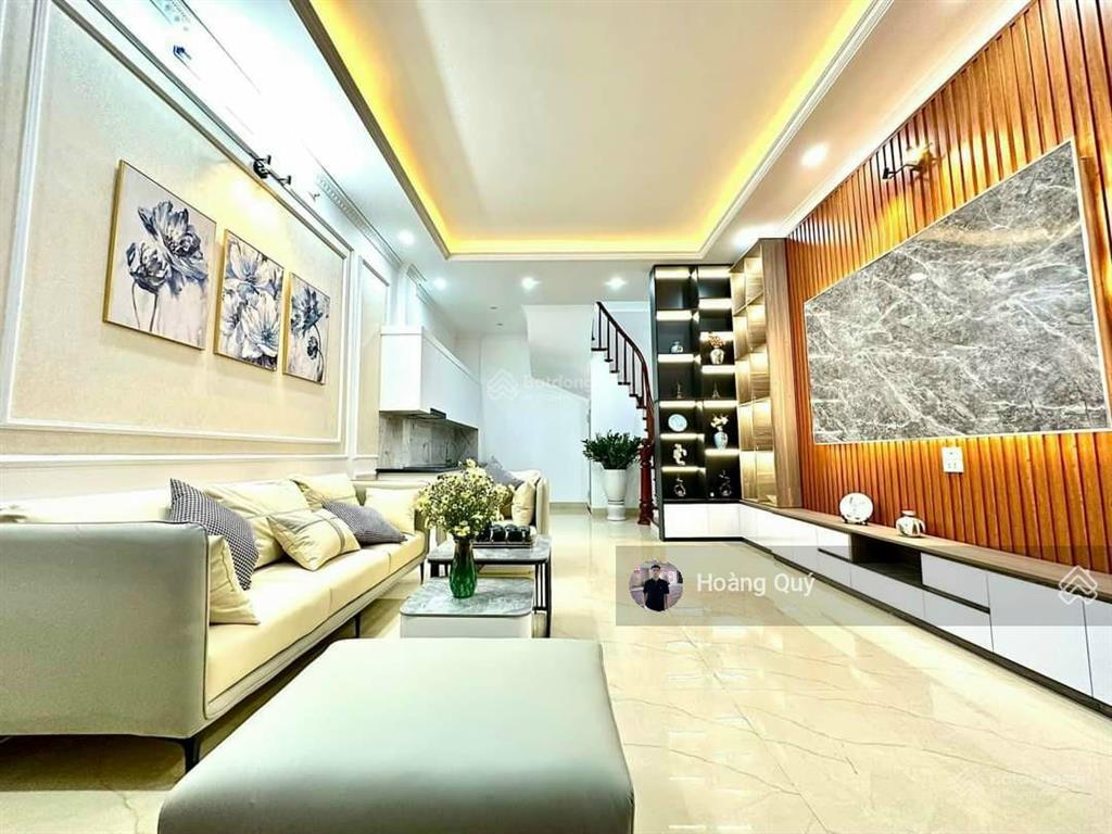 Mặt tiền vỉa hè rộng 4.1x16m ngay ngã tư trần khắc chân, q1, 5 tầng, về giá sốc 23tỷ