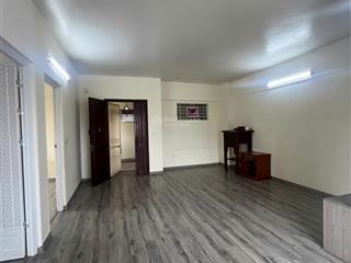 Chính chủ bán căn chung cư 74m2, sổ đỏ, căn góc, kđt việt hưng, long biên, giá 3,3 tỷ