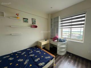 Chính chủ bán căn chung cư 120m2, 3 ngủ, 2 vs, sổ đỏ, giang biên, long biên, giá 4,95 tỷ