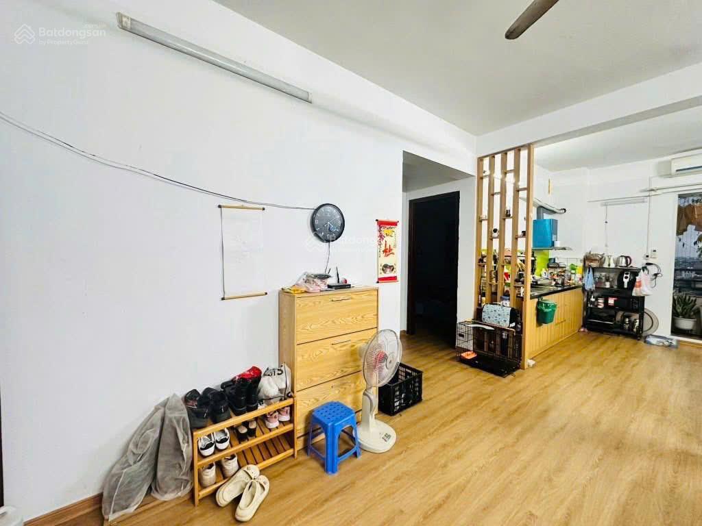 Chính chủ bán căn chung cư 76m2, sổ đỏ, căn góc, kđt việt hưng, long biên, giá 3,45 tỷ