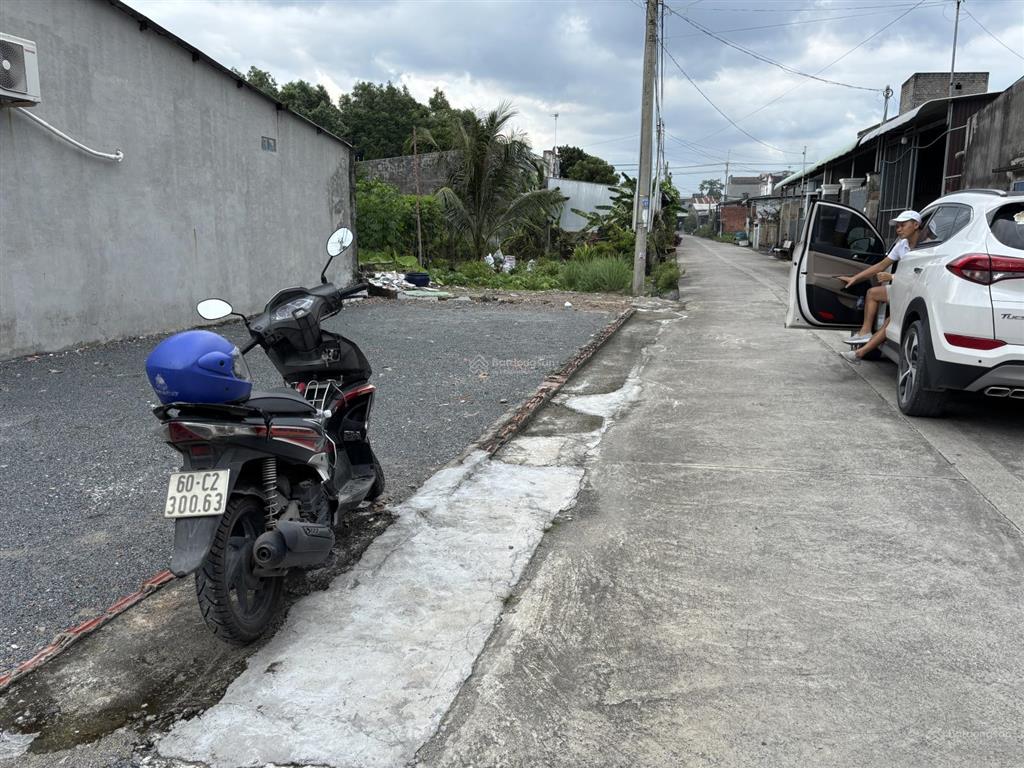 Bán nhanh lô góc hẻm thông đường xe hơi tránh nhau