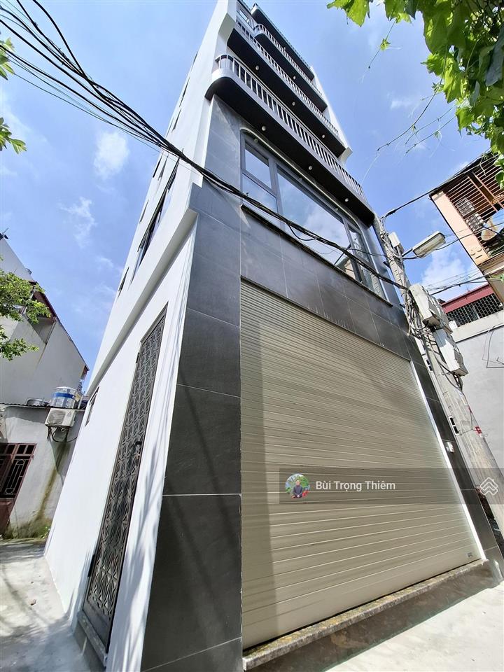 6.2 tỷ sở hữu nhà 6 tầng lô góc 3 mặt thoáng ô tô đỗ cửa gần đường cổ linh, tiện ích ngập tràn