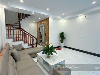 7,x tỷ sở hữu nhà đẹp 46m ngõ 68 nguyễn văn linh  6 tầng thang máy  lô góc  ô tô đỗ cửa
