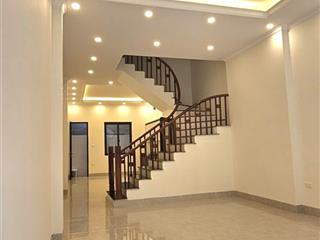 Chính chủ bán nhà đẹp 5 tầng 5 phòng ngủ 46m gần trường cấp 2 thạch bàn giá chỉ 7.2 tỷ