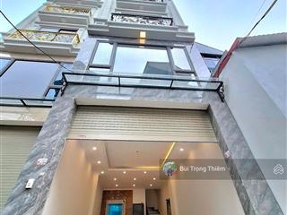 Chính chủ bán nhà 45m2 6 tầng thang máy  ô tô 7 chỗ đỗ cửa  thạch bàn, long biên  full nội thất