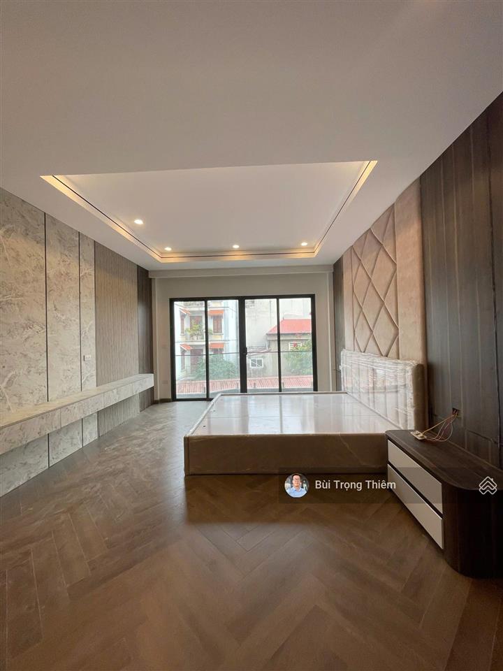 Phố sài đồng | 54m2 | 7 tầng thang máy | mặt ô tô tránh | gara 2 xe | 16.5 tỷ có thương lượng