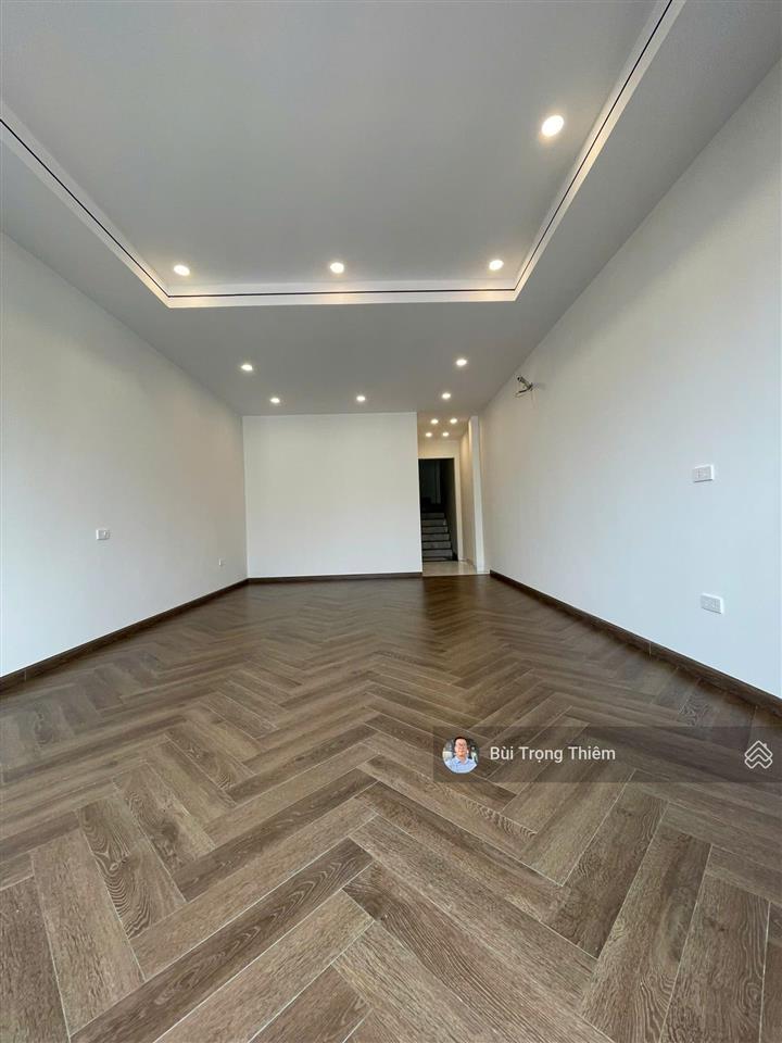 Phố sài đồng | 54m2 | 7 tầng thang máy | mặt ô tô tránh | gara 2 xe | 16.5 tỷ có thương lượng