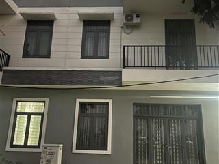 Cho thuê nhà 1 trệt 1 lầu (3pn, 1pk, 2tolet. nhà mới. ngay vòng xoay an điền, bến cát