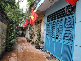 Siêu hiếm cầu giấy hoàng quốc việt. 42m2 tặng c4 mt 4,1m giá 10.5 tỷ nhà phân lô hoàng quốc việt