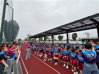 Cho thuê biệt thự liền kề đối diện vinschool, gần bể bơi công viên, ở và kinh doanh đều tuyệt