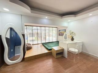 Studio siêu xinh  toà nhà lớn, mặt tiền  khu dân cư đông đúc, vị trí đắc địa