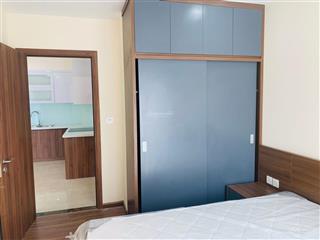 Gia đình cần bán căn góc 2 phòng ngủ diện tích 86m2, giá 5.9 tỷ tòa hà đô, 183 hoàng văn thái