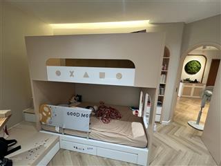 Bán căn hộ 2 ngủ, 2 vệ sinh, 61m2 giá 5,2 tỷ, nhà đẹp ở ngay