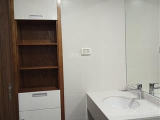 Bán gấp căn 2 phòng ngủ giá 7,6 tỷ, nhà đẹp ở ngay, có 2 lốt ô tô, discovery complex