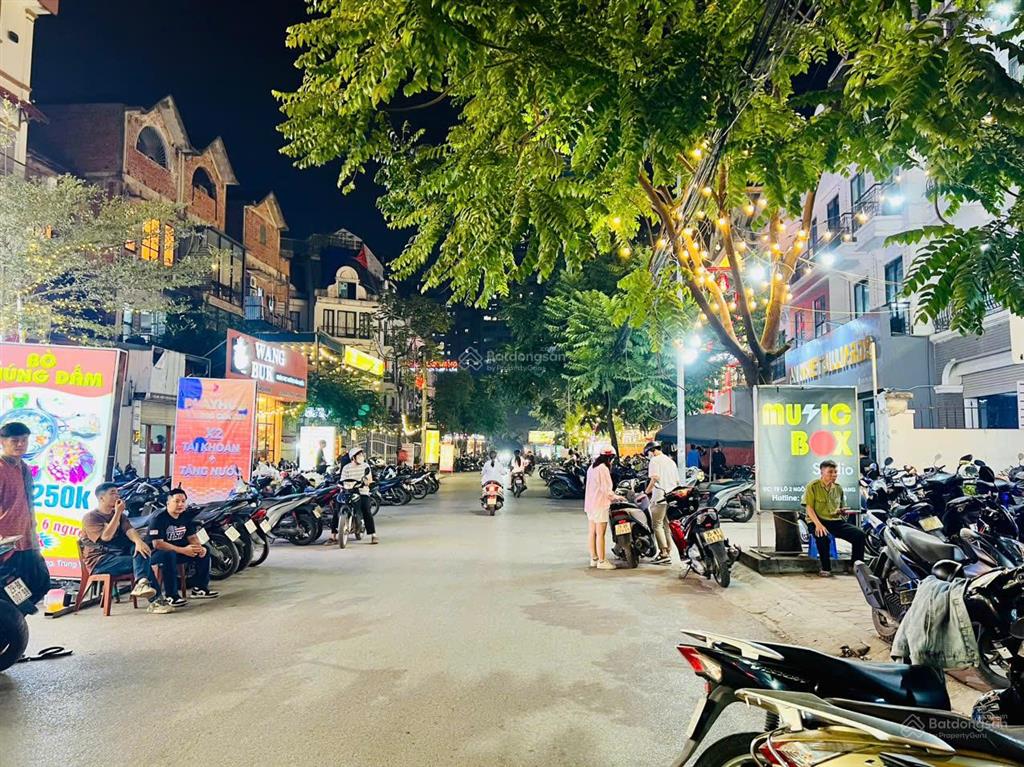 Bán nhà biệt thự kinh doanh sầm uất tại kđt phùng khoang, 133m2, mặt tiền 7 mét, 5 tầng, thang máy