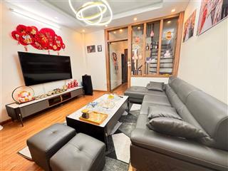 Nhà đẹp ở luôn  cầu giấy  vị trí đẹp  diện tích 40m  5 tầng  11.5 tỷ  nguyễn văn huyên