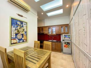 Cho thuê nhà trọ mặt phố khâm thiên đống đa giá 5 triệu, 45 m2, điều hòa nóng lạnh máy giặt đầy đủ