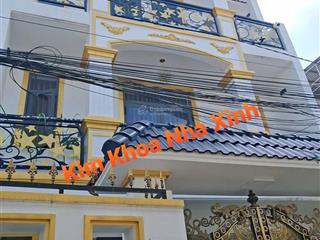 Chỉ 9ty7
quận 7  hxh  130m2  3tầng. ngang to 7.1m. 6pn, 7wc. nhà mới. t.kế hiện đại sang trọng