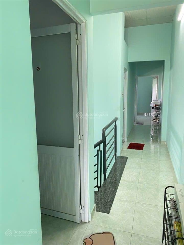 Phước kiển xe tải vi vu 110m2  2tầng  6pn  shr  chỉ 7ty