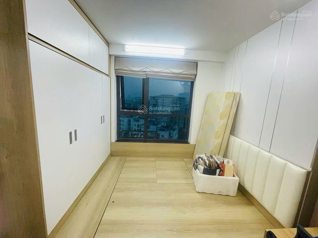 Chính chủ bán căn hộ 2pn valencia garden nội thất siêu đẹpsổ sẵnở ngaytầng cao, thoáng mát