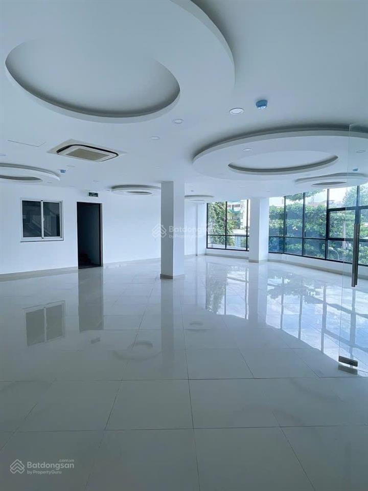 Bán toà nhà 8 tầng khu hot p.tân sơn, phạm văn bạch  320m2, ngang hơn 12m, thang máy  tròn 100tỷ