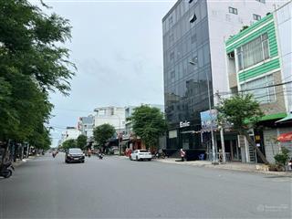 Bán toà nhà 8 tầng khu hot p.tân sơn, phạm văn bạch  320m2, ngang hơn 12m, thang máy  tròn 100tỷ