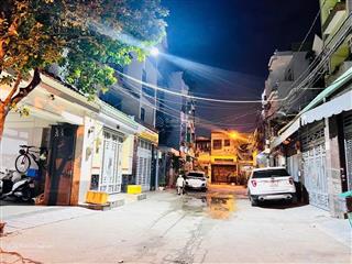Đt sinh lợi  ngay phan huy ích, khu hot gần metro  hơn 100m2, ngang 5m vuông, 3 tầng  hơn 12tỷ
