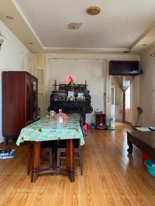 Dt lớn, giá tốt  âu cơ, tân sơn nhì  hơn 240m2, ngang 8m nở nhẹ, hxh 8m thông  hơn 22 tỷ