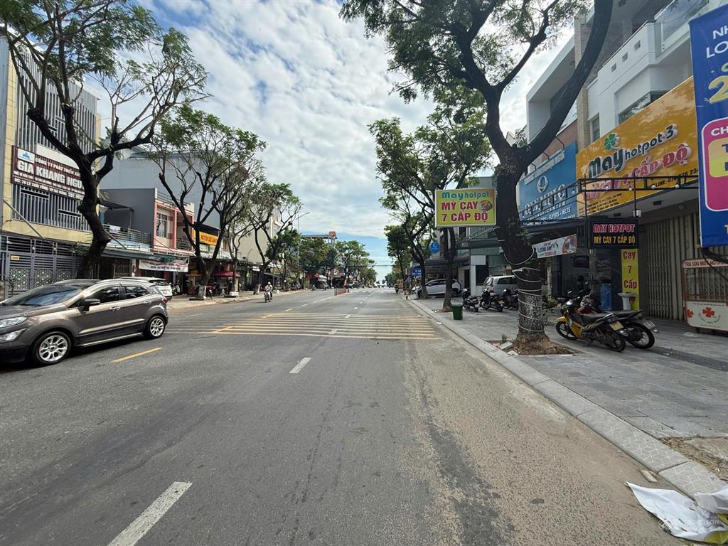 Độc quyền 4 tầng  85 lý thái tông 112m2 ngang 5m trục 15m kinh doanh sầm uất, cách biển 200m