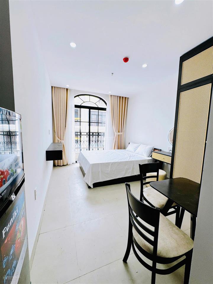 Hàng hiếm duy nhất toà căn hộ 2 mặt tiền (23 phòng) vị trí hoà minh trục 10m5 kinh doanh sầm uất