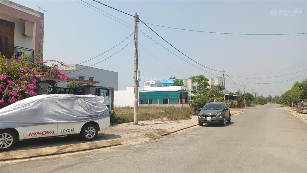 Bán lô góc ngã tư view công viên tdc ven biển duy hải ngay khu nghỉ dưỡng hoiana