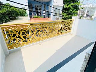 Bán nhà 5 tầng, 6pn, 45m2 ,hẻm thông, cách chợ hoa bình đông 5 phút di chuyển, nhà mới, giá 5.4 tỷ