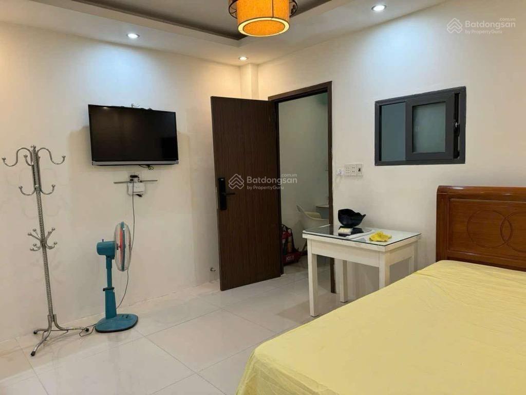 Chdv 5 tầng btct , 12 phòng full nội thất  dòng tiền 60tr/ tháng  có thang máy  nhỉnh 11 tỷ