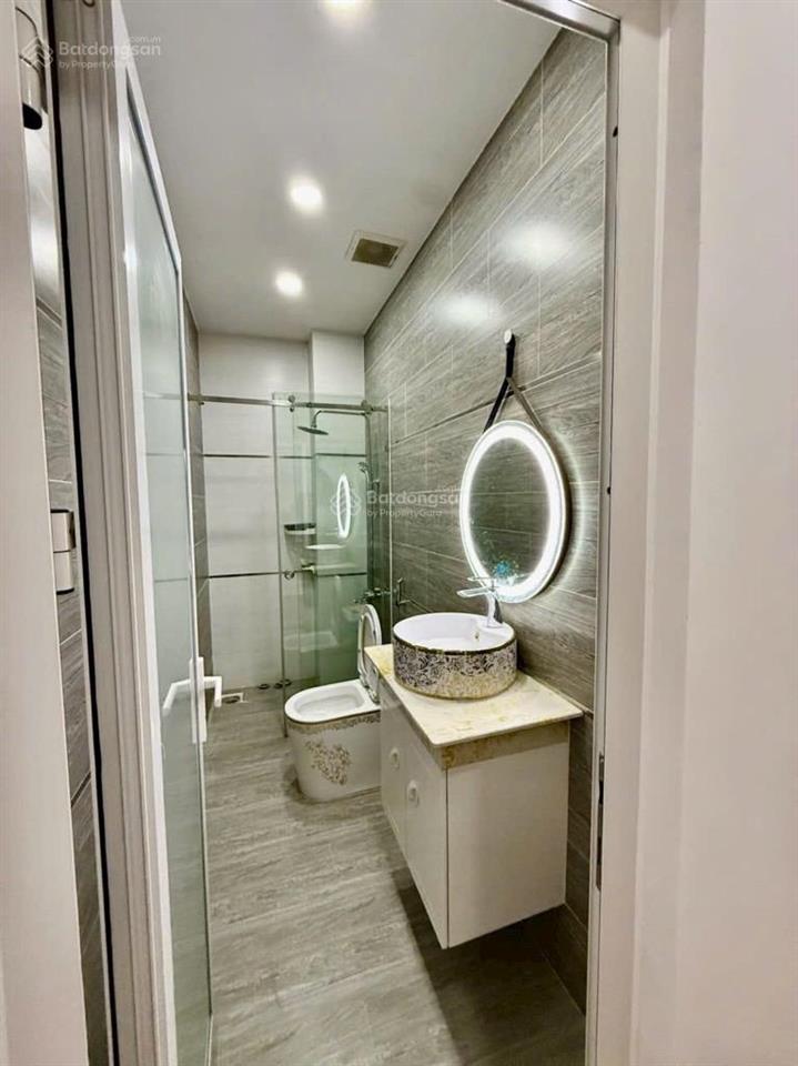 Bán nhà phạm thế hiển , phường 5 , quận 8 , 40m2 , 4pn , nhà full xách vali vào ở ngay