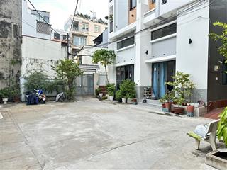 Hẻm xe tải quay đầu, lê quang định  135m2  giáp bình thạnh  11.9 tỷ