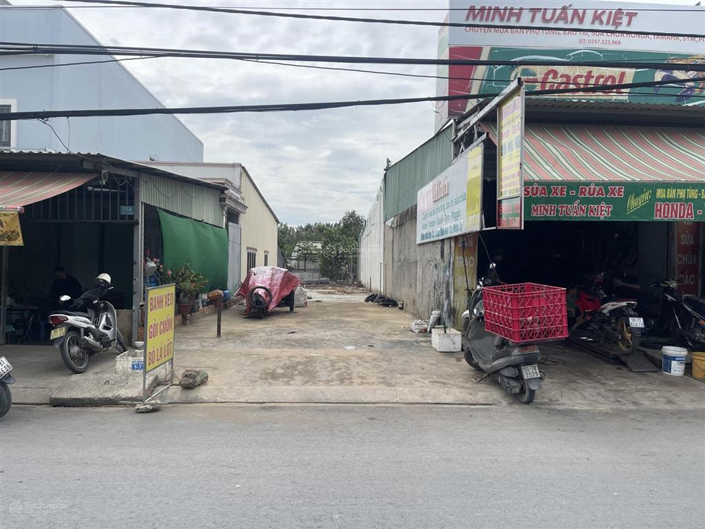 Mặt tiền 826c long hậu, trục lê văn lương nối dài, cách ubnd xã long hậu chỉ 100m, khu vực đông dân