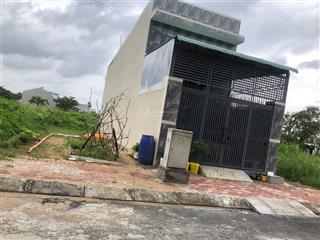 Kdc thái sơn long hậu, cần bán nền view công viên hướng tây, diện tích 90m2 lô kế góc giá đầu tư.