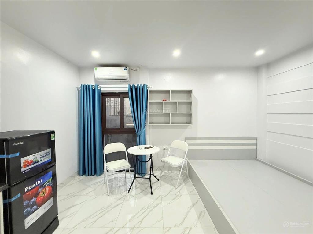 10 phòng khép kín, 720tr/năm, full nội thất, thang máy, hoàng mai chính chủ. bx nước ngầm