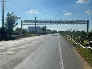 Lô đất thổ 100m2 ngay trung tâm thủ thừa, sổ sẵn, bán nhanh