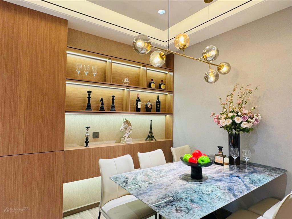 Chính chủ bán căn hộ 96m2  3pn2vs chung cư green park. giá 9 tỷ tầng trung.  0985 222 ***