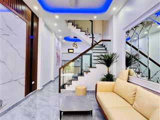 Nhỉnh 6 tỷ  phú minh 40m  lô góc  sát ô tô  ngõ nông full nội thất  ở ngay