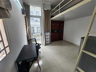 Chính chủ căn hộ có gác ban công rộng 45m2 giá 5tr gió thổi 2 phía ở huỳnh văn bánh