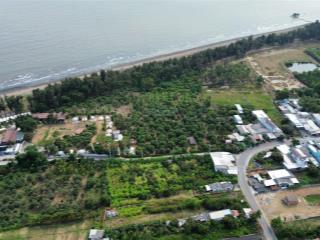 Bán đất xã long hòa, cần giờ diện tích 3829m2, có 2000m2 thổ cư, đường bê tông 6m, cách vingoup 70m
