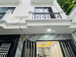 Bán nhà 30m2 phố nam dư, sát vành đai 3, thoáng trước sau, phía trước sân rộng 4m