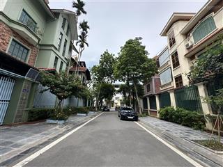 Bán gấp biệt thự đẳng cấp khu đô thị định công trần điền, vị trí đẹp diện tích 150m2, 50 tỷ