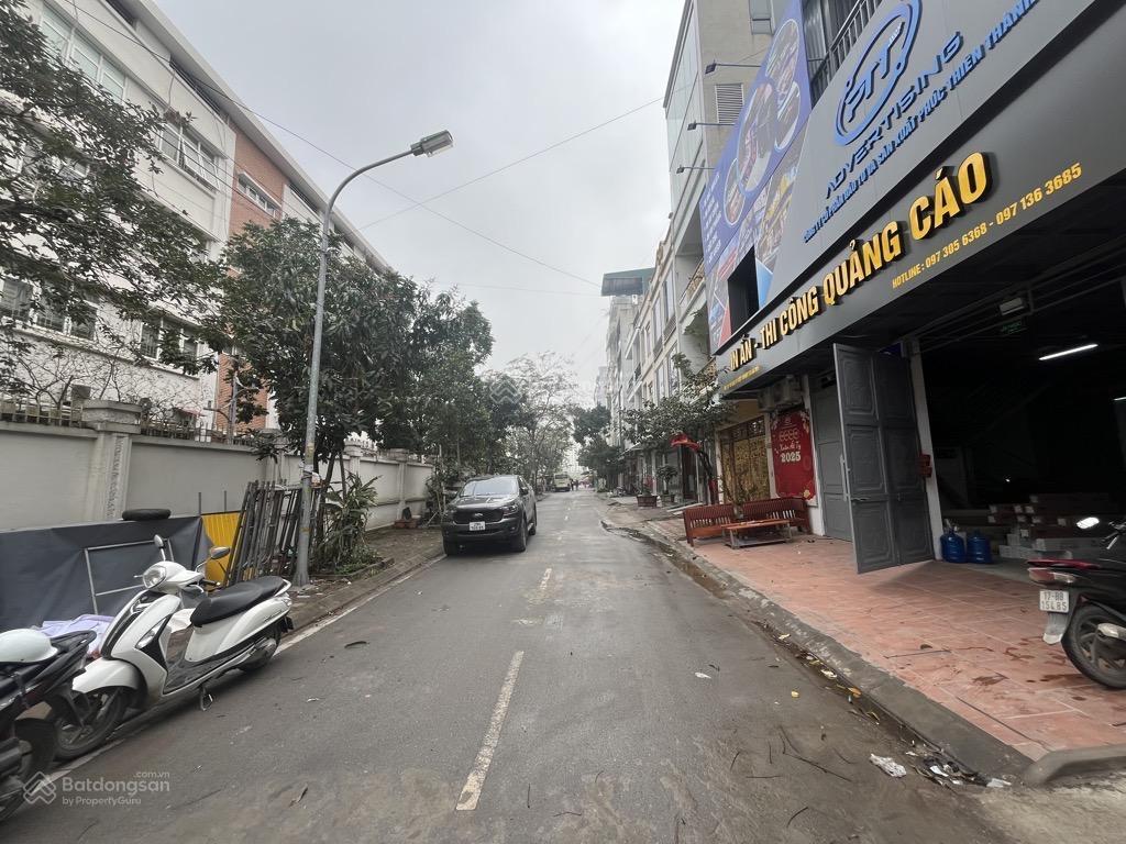 Chủ cần bán gấp lô đất tứ hiệp trung tâm thanh trì vị trí đẹp gần trường chu văn an diện tích 60m2
