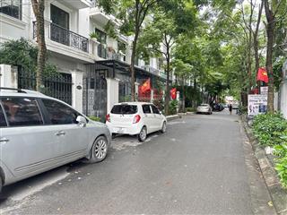 Bán gấp nhà kđt đại kim diện tích 73m vỉa hè rộng mặt tiền quyền lực 26,5 tỷ