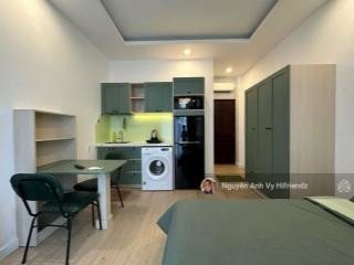 Studio ban công riêng  đầy đủ tiện nghi ngay gần cầu sài gòn